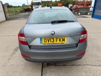 SKODA OCTAVIA ELEGANCE 2.0 TDI 5DR HATCHBACK - 12