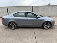 SKODA OCTAVIA ELEGANCE 2.0 TDI 5DR HATCHBACK - 21
