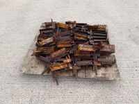 APPROX. 70No. 1 BOARD SCAFFOLDING BRACKETS - 2