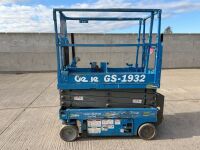 GENIE GS1932 BATTERY OPERATED SCISSOR LIFT - 2