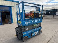 GENIE GS1932 BATTERY OPERATED SCISSOR LIFT - 5