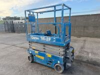 GENIE BATTERY OPERATED SCISSOR LIFT - 3