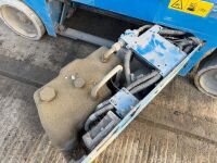 GENIE BATTERY OPERATED SCISSOR LIFT - 11