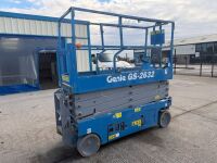 GENIE GS2632 BATTERY OPERATED SCISSOR LIFT - 5