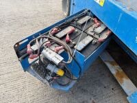 GENIE GS2632 BATTERY OPERATED SCISSOR LIFT - 13
