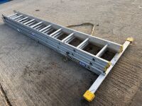 10 TREAD TRIPLE EXTENSION ALUMINIUM LADDER