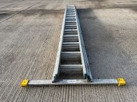 14 TREAD TRIPLE EXTENSION ALUMINIUM LADDER - 2