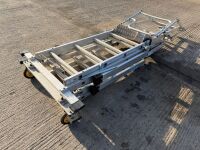 YOUNGMAN FOLDABLE EXTENDING ALUMINIUM MOBILE PODIUM&nbsp; - 3