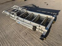 YOUNGMAN FOLDABLE EXTENDING ALUMINIUM MOBILE PODIUM&nbsp;
