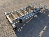YOUNGMAN FOLDABLE EXTENDING ALUMINIUM MOBILE PODIUM&nbsp; - 3