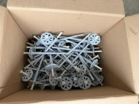 PALLET TO INC. APPROX. 4400No. FISCHER 170mm PLASTIC INSULATION FIXINGS