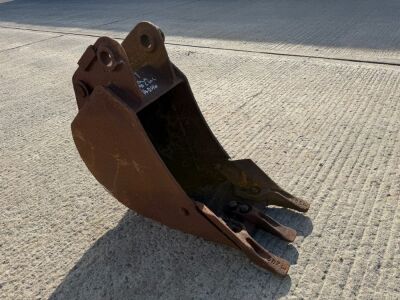 APPROX. 1ft SCOTT TOOTHED DIGGING BUCKET TO SUIT 3 TON MACHINE