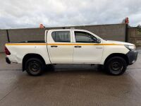 TOYOTA HILUX ACTIVE 2.4 D-4D DOUBLE CAB PICKUP&nbsp; - 2