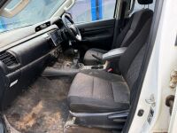 TOYOTA HILUX ACTIVE 2.4 D-4D DOUBLE CAB PICKUP&nbsp; - 8