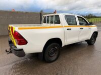 TOYOTA HILUX ACTIVE 2.4 D-4D DOUBLE CAB PICKUP&nbsp; - 15