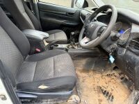 TOYOTA HILUX ACTIVE 2.4 D-4D DOUBLE CAB PICKUP&nbsp; - 22