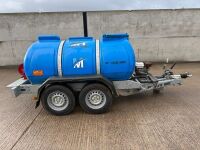 MAXFLOW TWIN AXLE FAST TOW POWER WASHER - 15