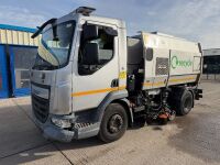DAF LF45 12 TON SCARAB ROAD SWEEPER - 4
