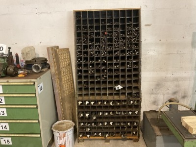 PIGEON HOLE STORAGE RACK TO INC. LARGE SELECTION OF ASSORTED DRILL BITS
