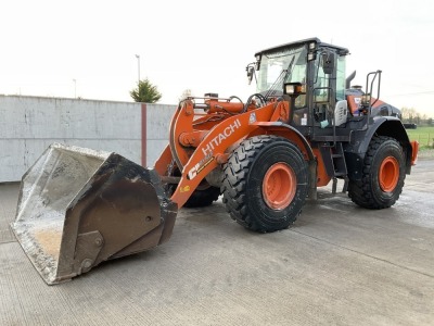HITACHI ZW220-6 ARTICULATED LOADING SHOVEL