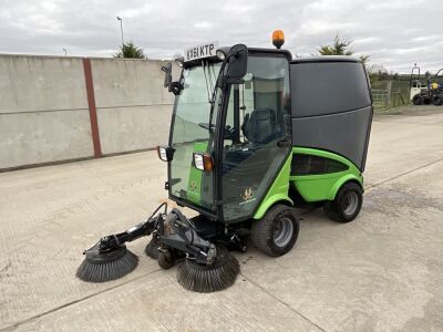 EGHOLM 2200A0 RIDE ON ARTICULATED SWEEPER