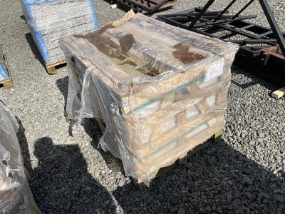 WOODEN CRATE TO INC. APPROX 48No. PIECES OF 22mm TUMBLED GREY LIMESTONE PAVING