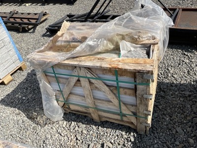 WOODEN CRATE TO INC. APPROX 48No. PIECES OF 22mm TUMBLED GREY LIMESTONE PAVING