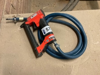 TACWISE AIR OPERATED NAILER/STAPLER