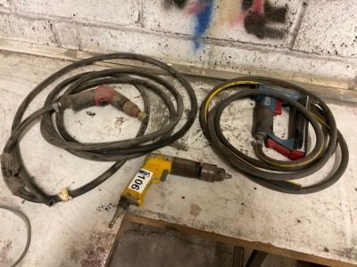 1No. AIR NAIL/STAPLE GUN & 2No. ASSORTED AIR DRILLS