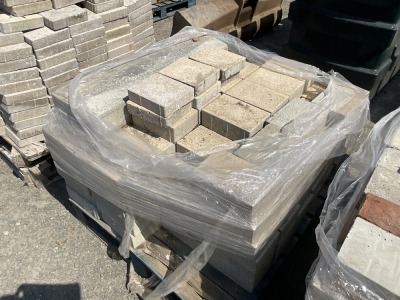PALLET TO INC. LARGE SELECTION OF PAVING BRICK