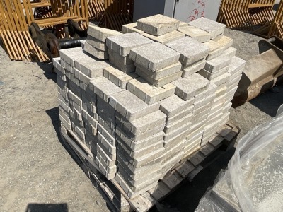PALLET TO INC. LARGE SELECTION OF PAVING BRICK