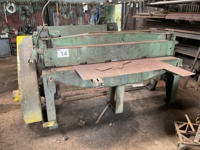 MORGAN 2000mm 3 PHASE GULLOTINE