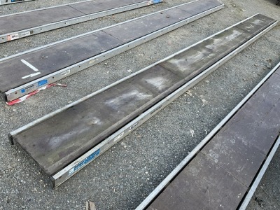 APPROX 5.4m YOUNGMAN ALUMINUIM STAGING BOARD