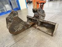 HITACHI ZX130LCN-6 13 TON EXCAVATOR  - 16