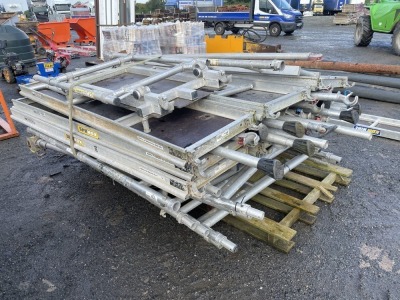 PALLET TO INC. APPROX 6m ALUMINIUM SCAFFOLDING TOWER